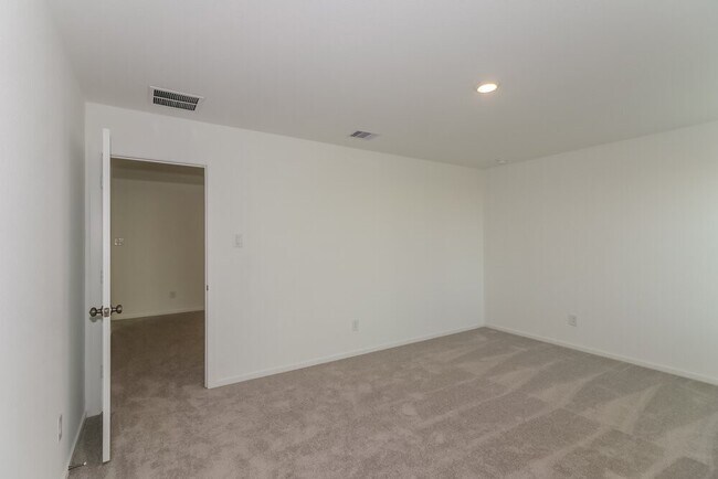 Foto del edificio - 16726 Old Wagon Wy