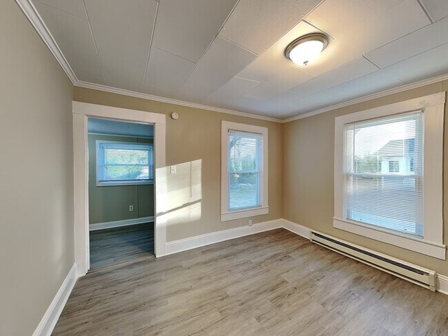 Foto del edificio - 113 Kingsway Dr