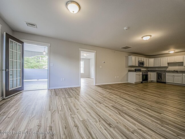 Building Photo - 163 Bianca Way