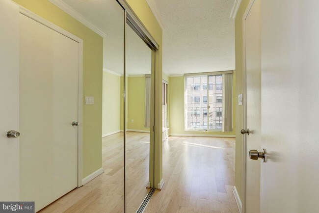 Building Photo - 1230 23rd St NW