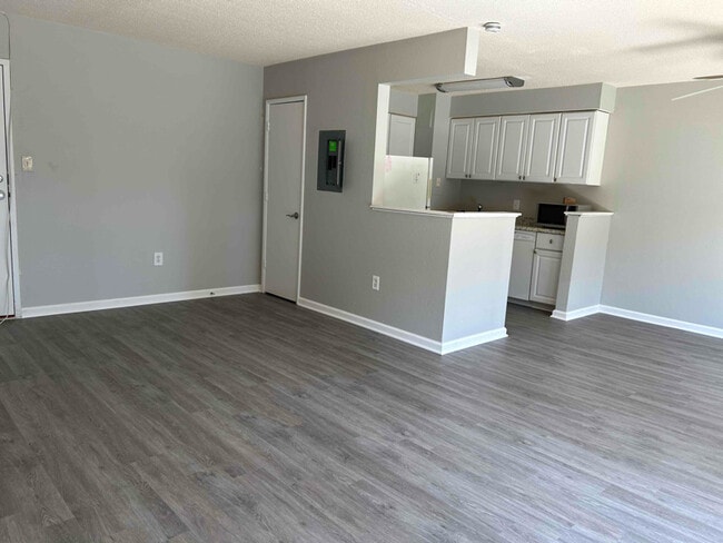 Foto del edificio - 4 S Van Dorn St