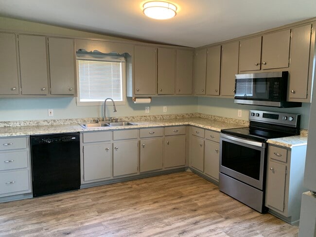 Foto del edificio - 14742 South Blvd