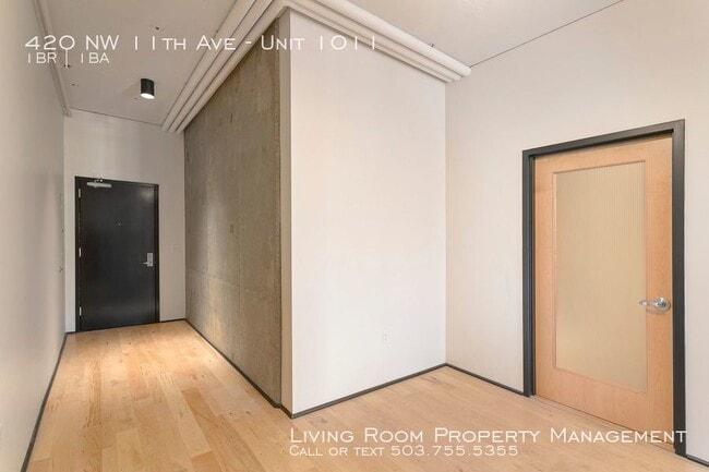 Building Photo - 420 NW 11th Ave
