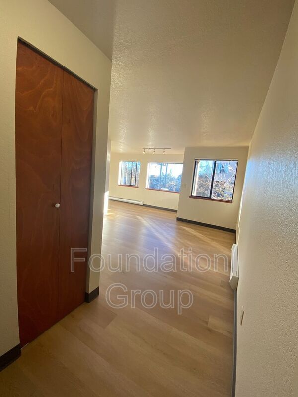 Foto del edificio - 1314 Spring St