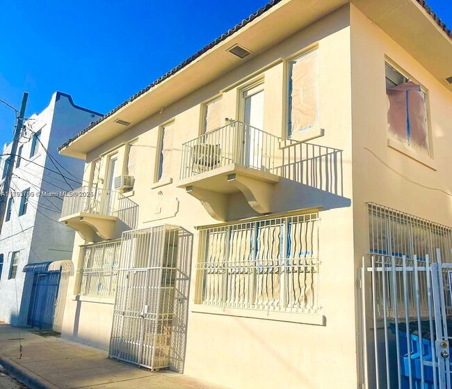Foto del edificio - 711 NW 1st St