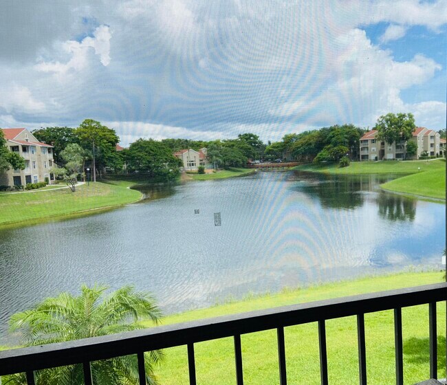 2070 Homewood Blvd Unit 2080, Delray Beach, FL 33445 Condo for Rent