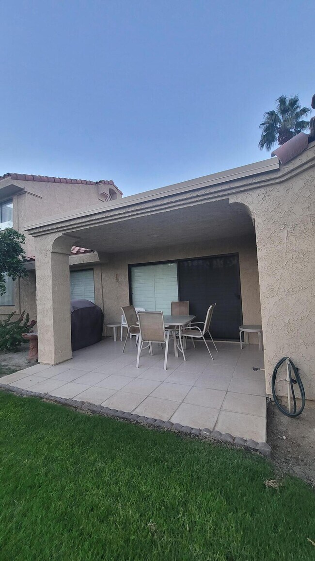 Building Photo - 68111 Lakeland Dr