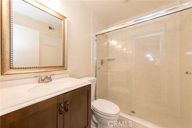 Foto del edificio - 581 Charwood Ct
