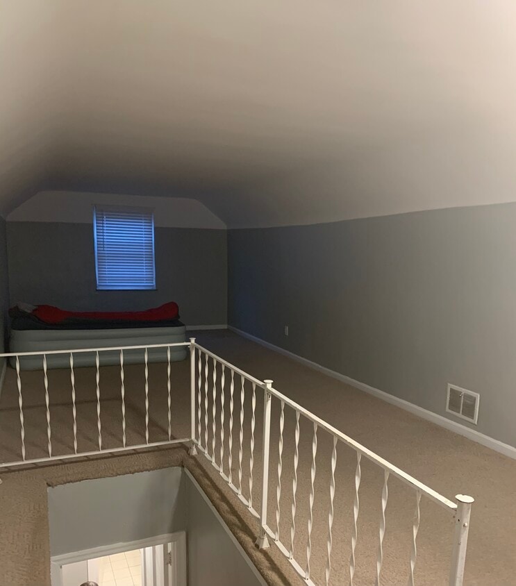 Building Photo - 2621 Gehrum Ln