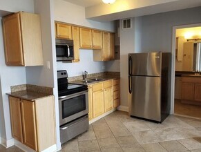 Building Photo - 4180 N Marine Dr