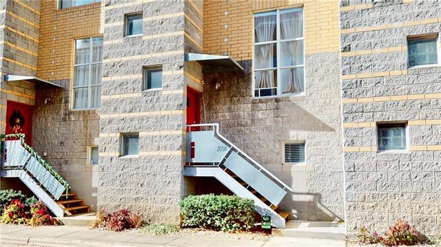 Building Photo - 2058 Atherton Heights Ln