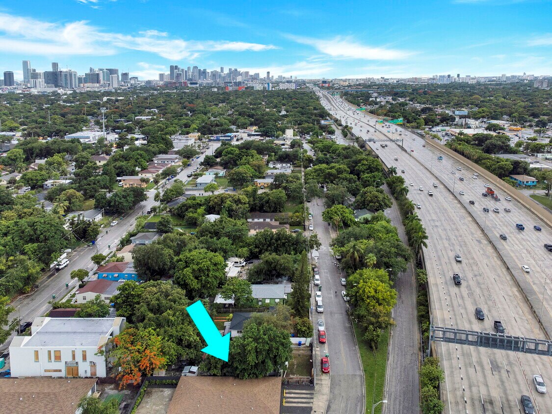 Primary Photo - 5753 NW 6th Ave