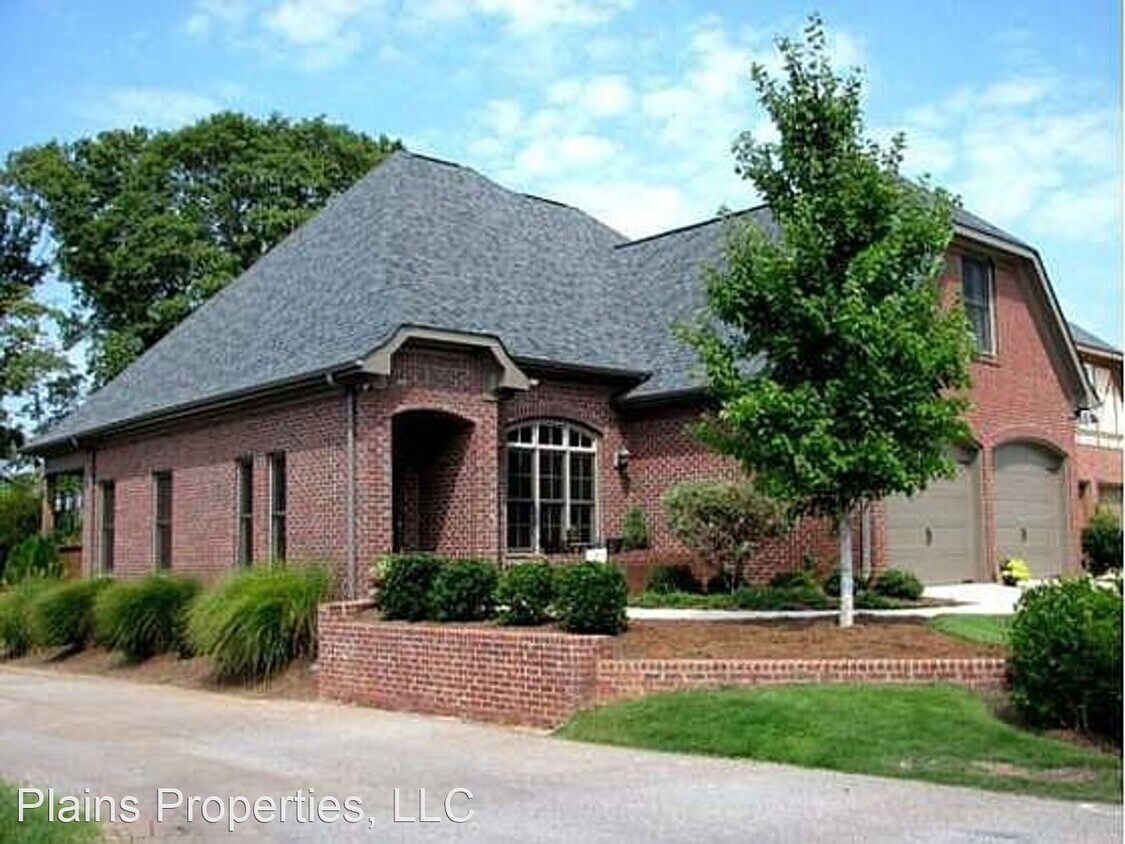 Primary Photo - 4 br, 2.5 bath House - 1606 Overhill Circle