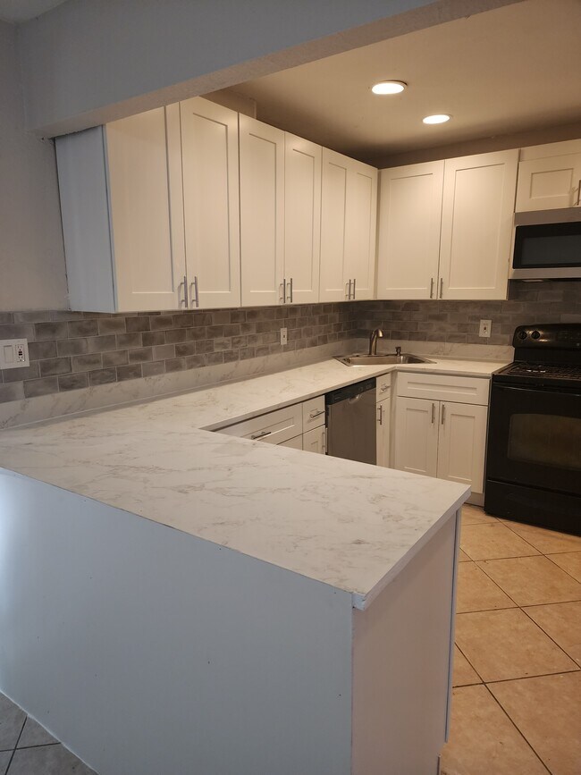 Building Photo - 2631 NW 60th Way