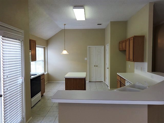 Building Photo - 4717 Sabine Street