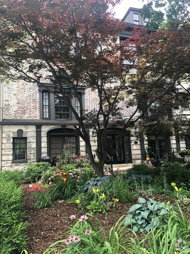Building Photo - 1515 16th St NW