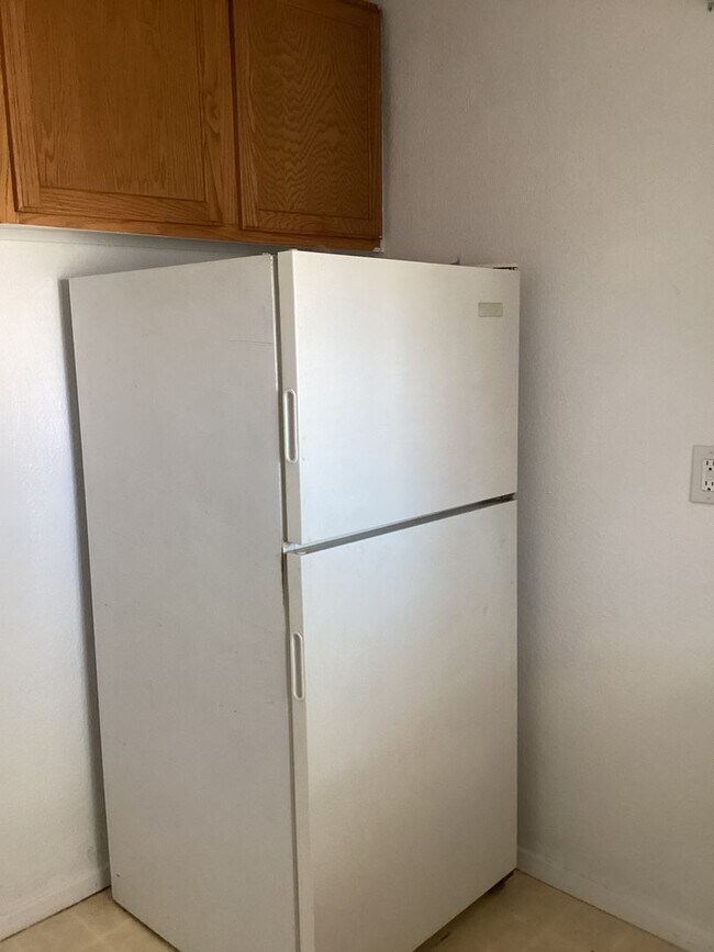 Foto del edificio - Newly Renovated 2 Bedroom, 1 bath! Located in Portales! Water Included!