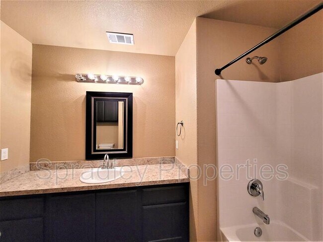 Building Photo - 1512 Vani Ct