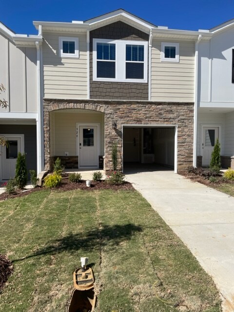 Primary Photo - 928 Clearhaven Ln