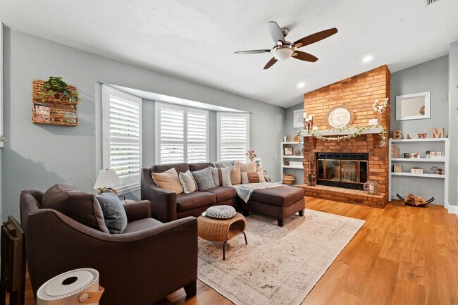Foto del edificio - 1619 SW 75th Terrace