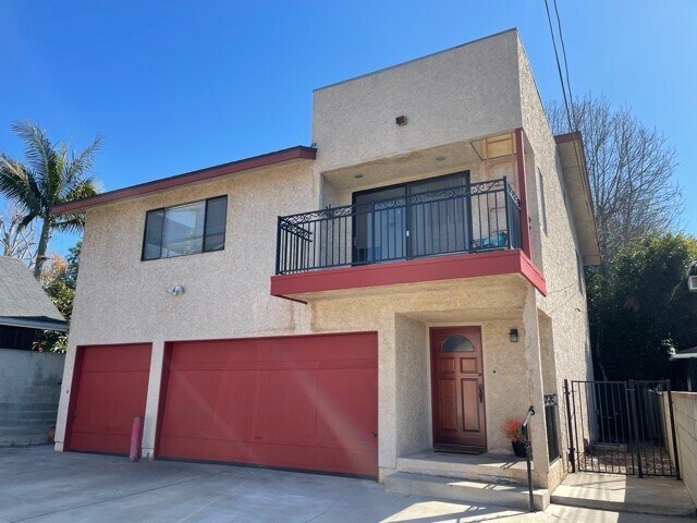 Front of the house - 1180 E Mariposa Ave