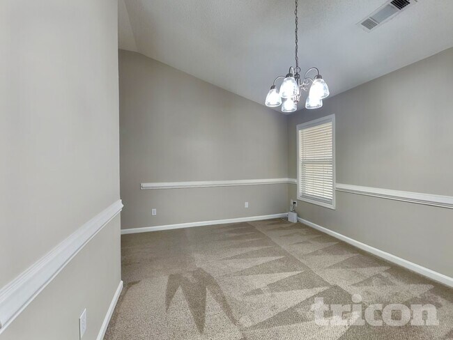 Foto del edificio - 147 Peachtree Glen Dr