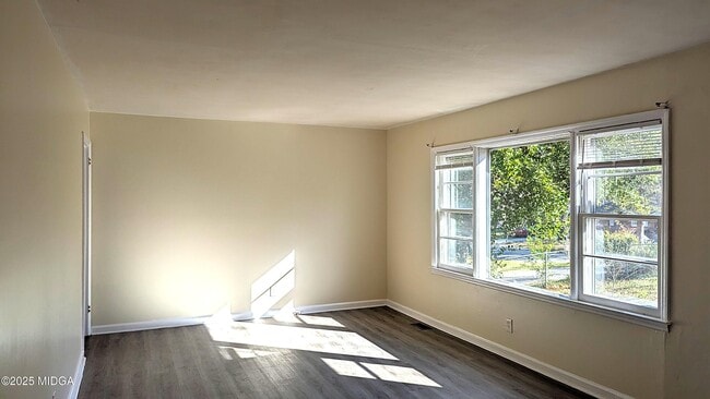 Foto del edificio - 5161 Pinefield Dr