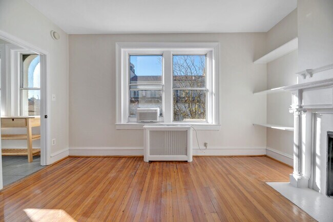 Foto del edificio - 1519 Park Rd NW