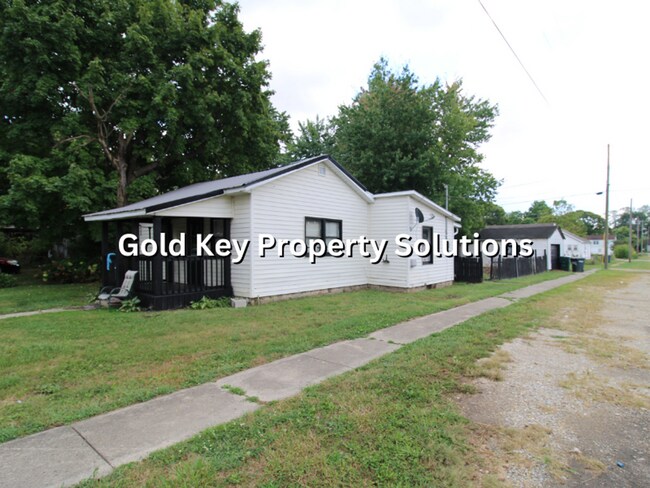 Foto del edificio - MUNCIE 4 BR 1 BA House with Central Air an...