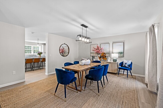 Comedor - 180 S Pier Rd