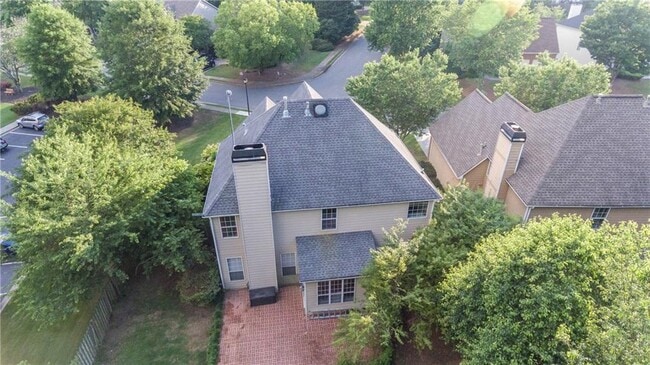 Foto del edificio - 5025 Baywood Dr