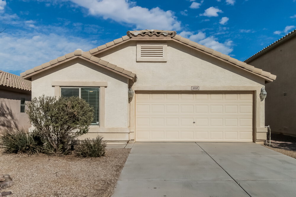 Foto principal - 1658 E Shari St