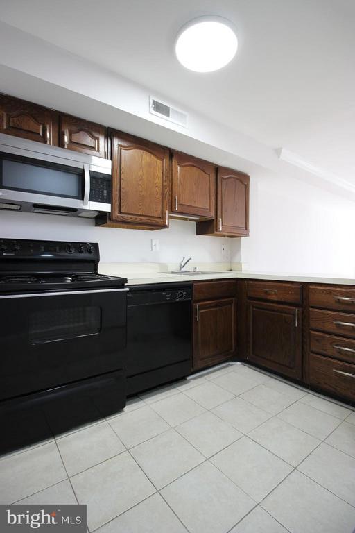 Foto principal - 1218 Eton Ct NW