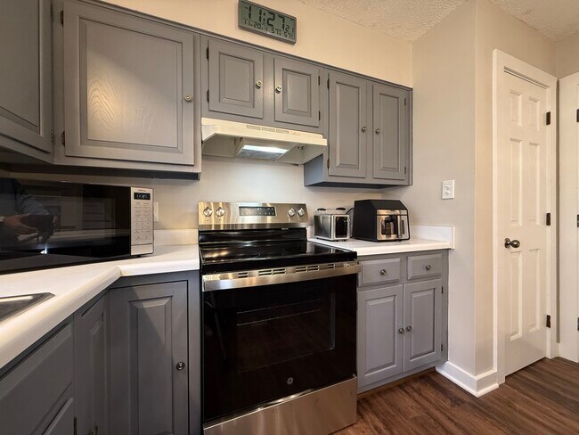 Foto del edificio - 505 Westbrook Dr