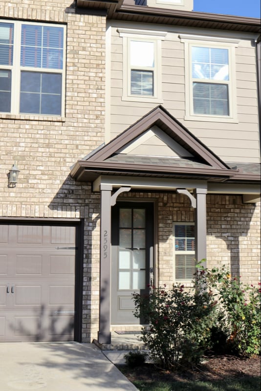Building Photo - 2595 Wellesley Square Dr
