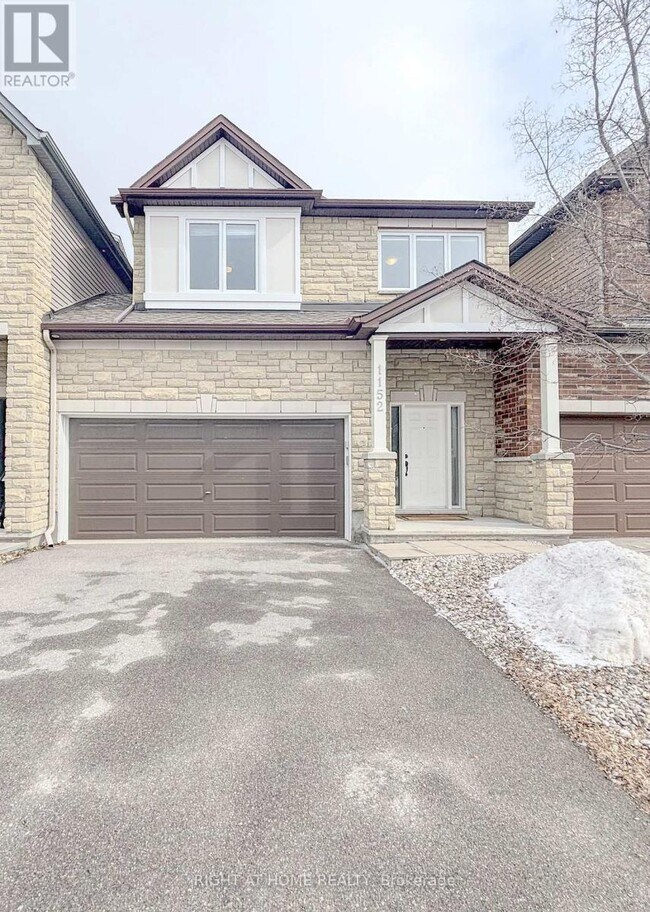 Building Photo - 1152 Northgraves Crescent