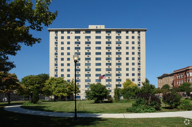 Foto del edificio - Long Life Apartments