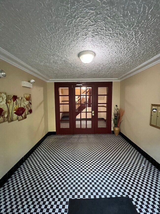 Foto del edificio - 6322 N Richmond St