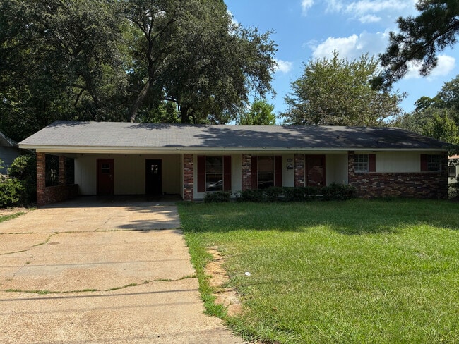 Building Photo - 1258 Plantation Blvd