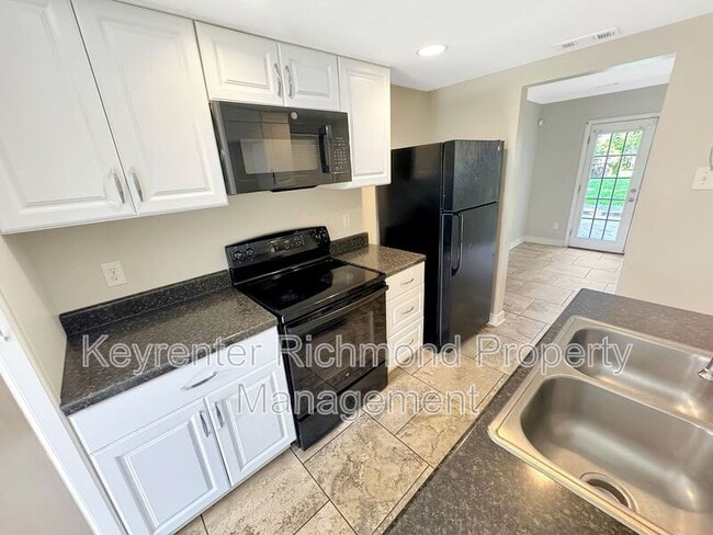 Building Photo - 1402 Mechanicsville Tpke