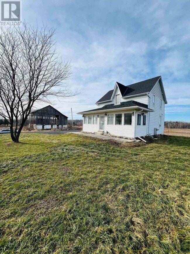 Building Photo - 3526 Line 13