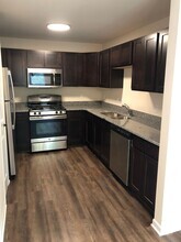 Building Photo - 8221 Promenade Cir