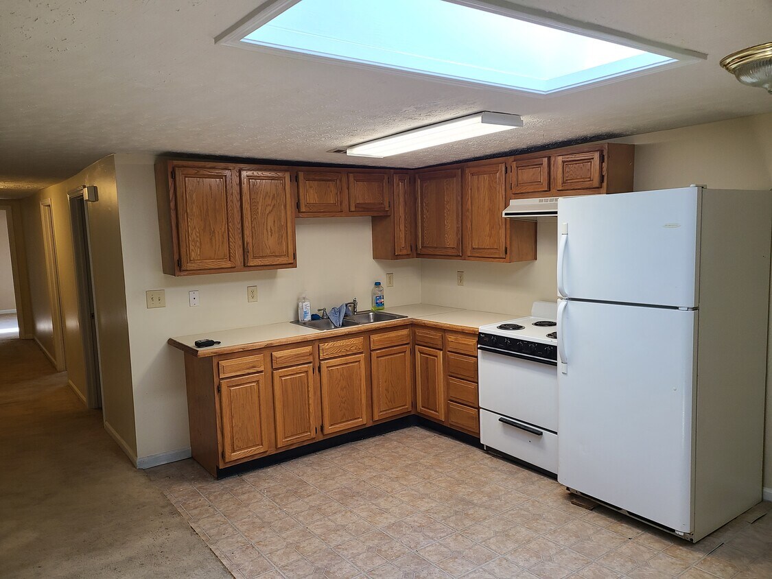 706 Main St, Paris, KY 40361 Townhome Rentals in Paris KY