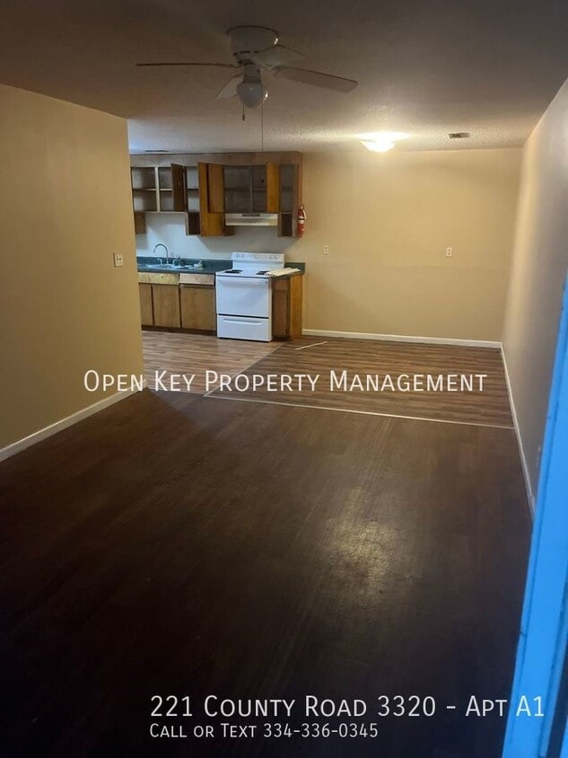 221 County Rd 3320 Unit Apt A1, Brundidge, AL 36010 Room for Rent in