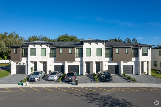 Building Photo Dec 2021 - Concord Crossing Townhomes