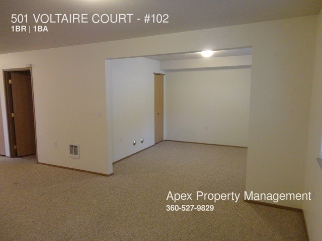 Building Photo - 501 VOLTAIRE Ct
