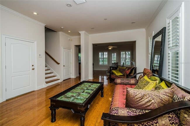 Building Photo - 924 Hemingway Cir