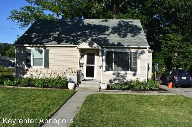 Building Photo - 4 br, 1 bath House - 605 Oakwood Road