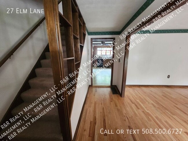 Building Photo - 27 Elm Ln