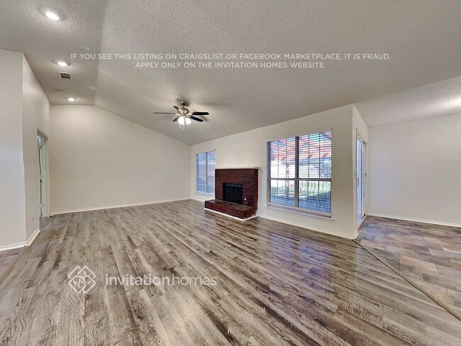 Building Photo - 2217 Merrimac Ln